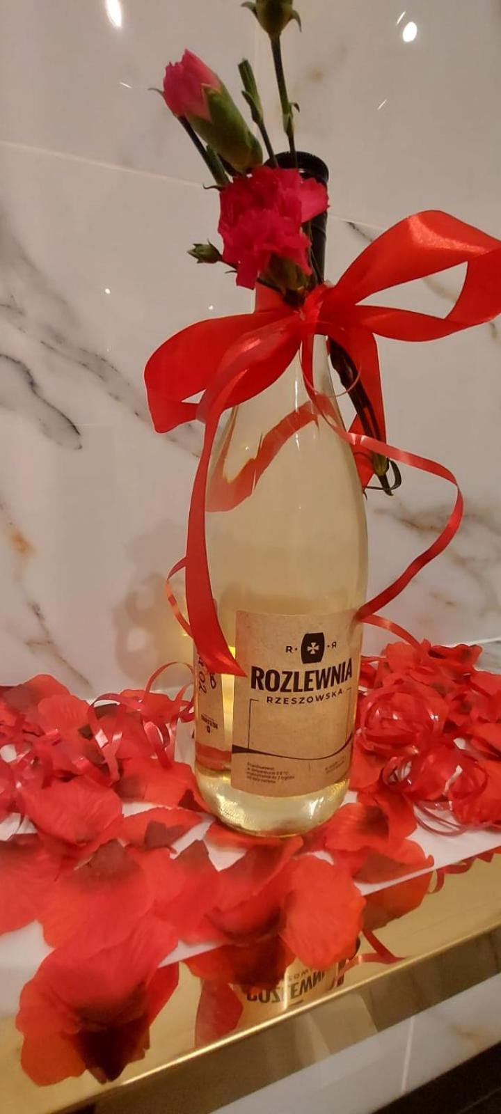 Miodowy Apartament Z Balkonem, Hustawka, Garazem I Faktura Rzeszów Exteriör bild