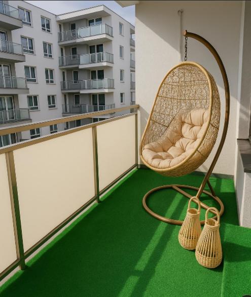 Miodowy Apartament Z Balkonem, Hustawka, Garazem I Faktura Rzeszów Exteriör bild
