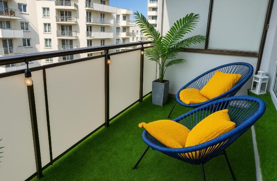 Miodowy Apartament Z Balkonem, Hustawka, Garazem I Faktura Rzeszów Exteriör bild